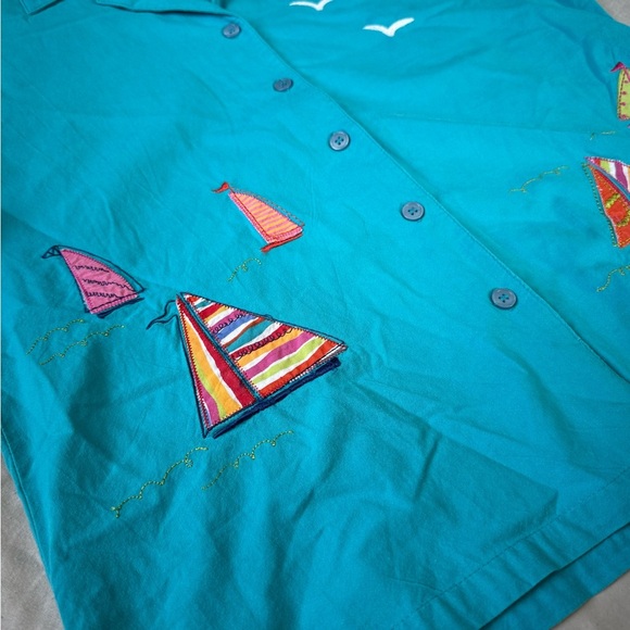 Vintage White Stag Blue Sailboat Embroidered Shirt Women’s Medium - Picture 2 of 4
